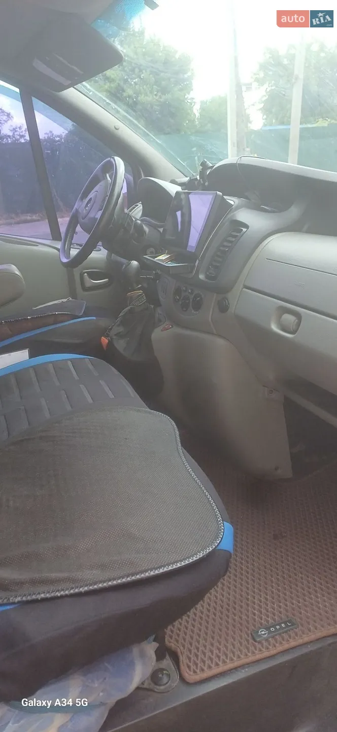 2010 Opel Vivaro - мініатюра 5