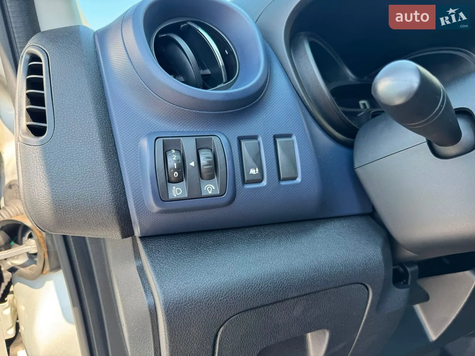 2015 Opel Vivaro - мініатюра 7