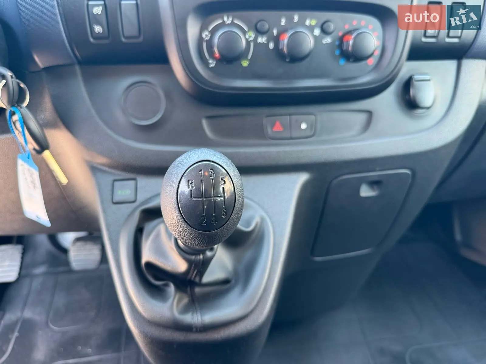 2015 Opel Vivaro - мініатюра 12