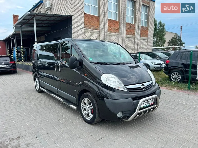 Opel Vivaro 2011