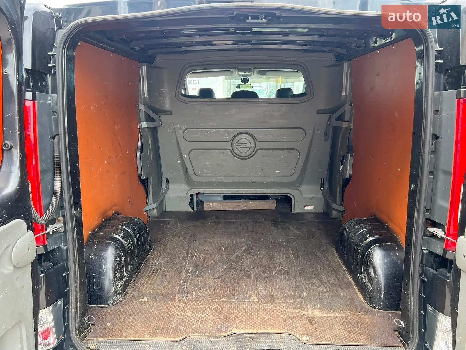 2011 Opel Vivaro - мініатюра 12