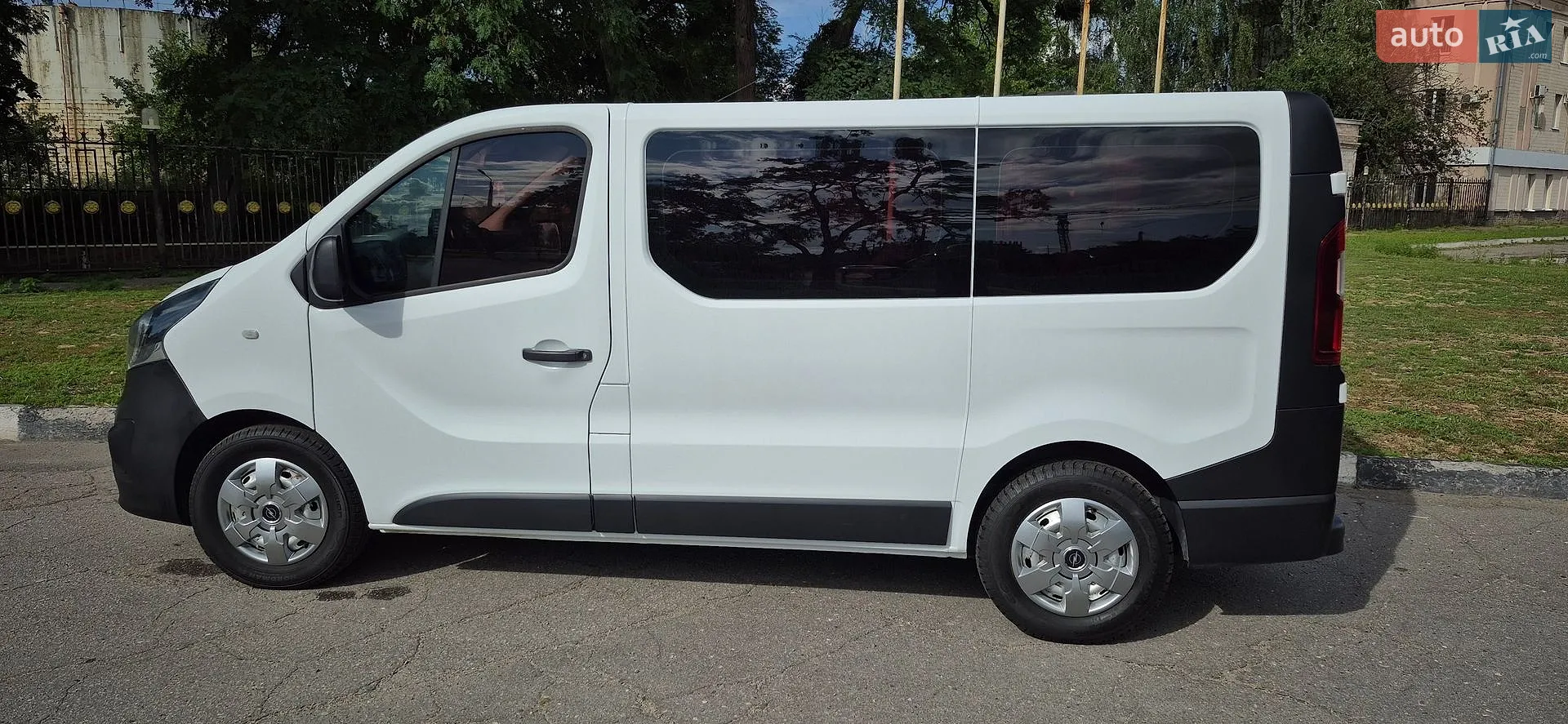 2015 Opel Vivaro - мініатюра 4