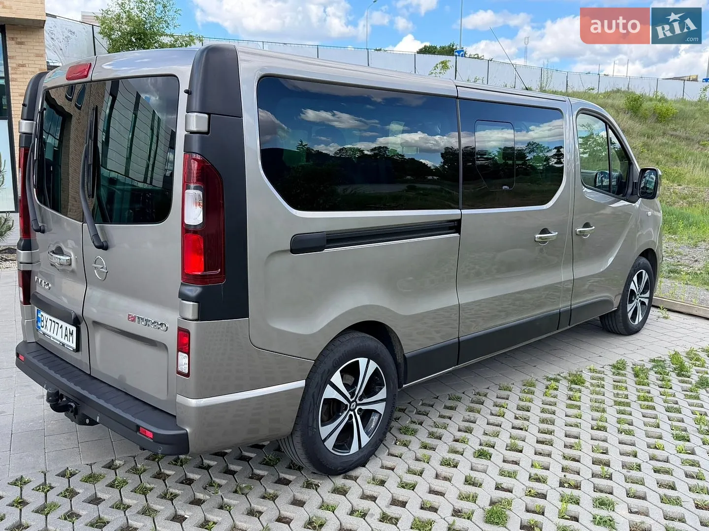 2015 Opel Vivaro - мініатюра 9