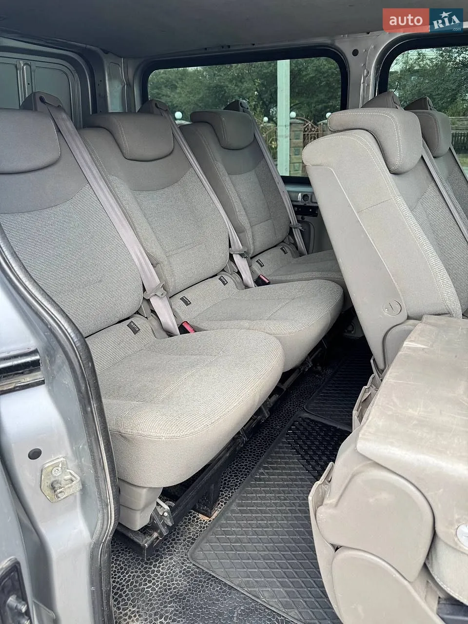 2010 Opel Vivaro - мініатюра 14