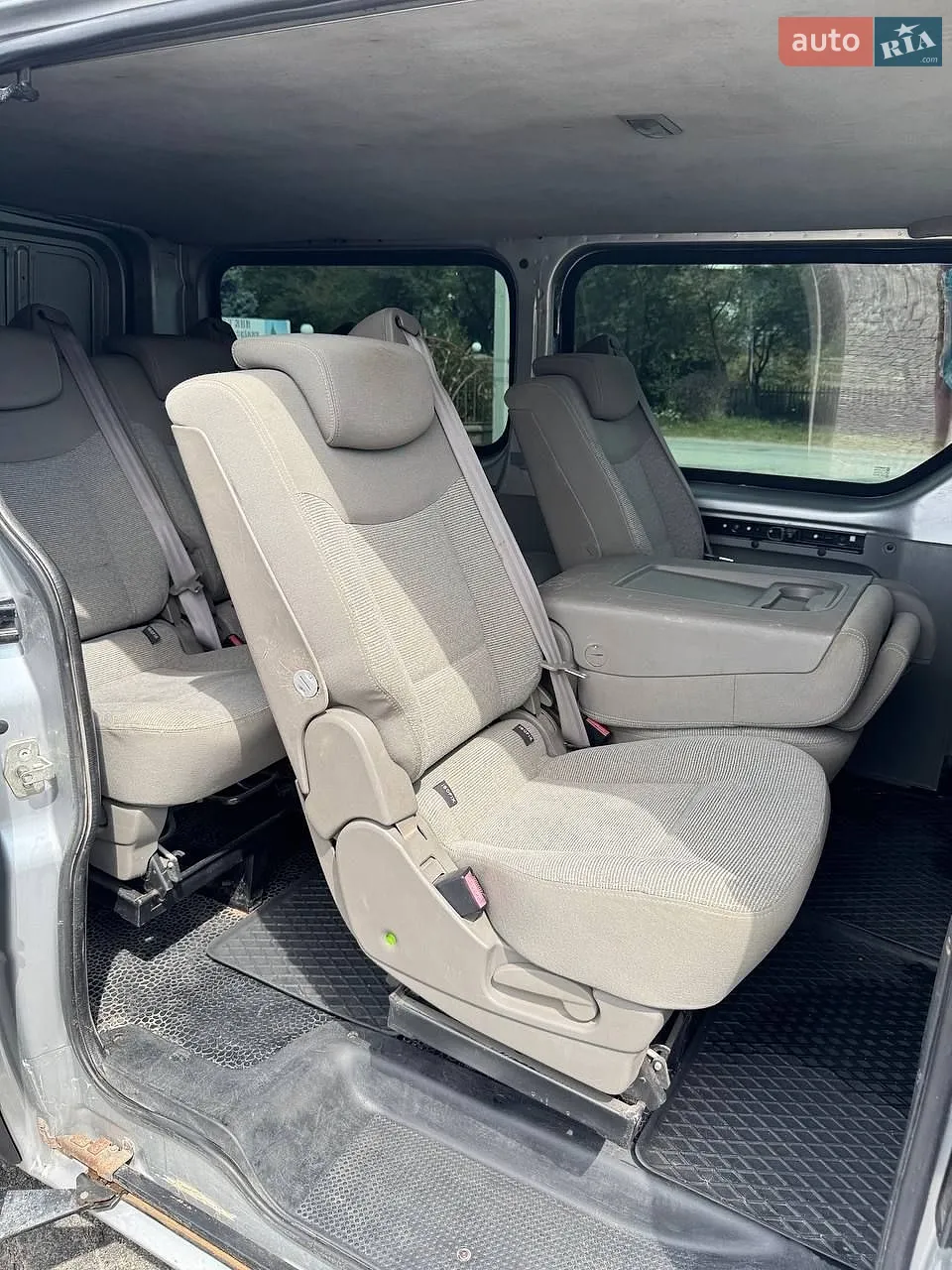 2010 Opel Vivaro - мініатюра 15