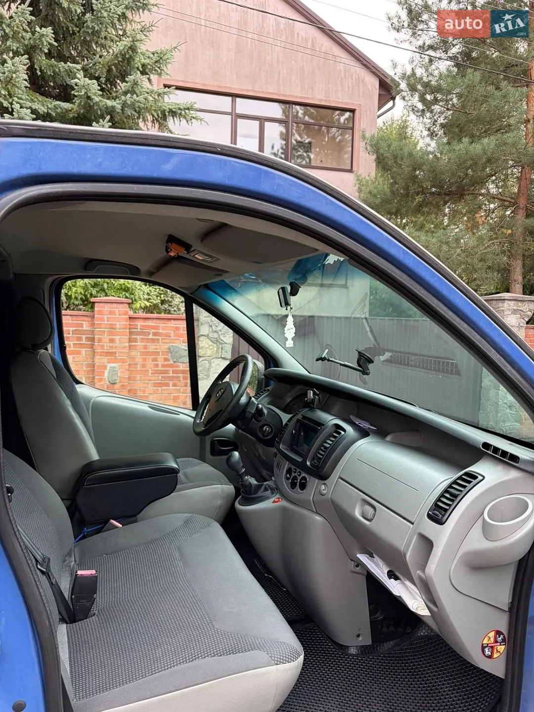 2010 Opel Vivaro - мініатюра 15