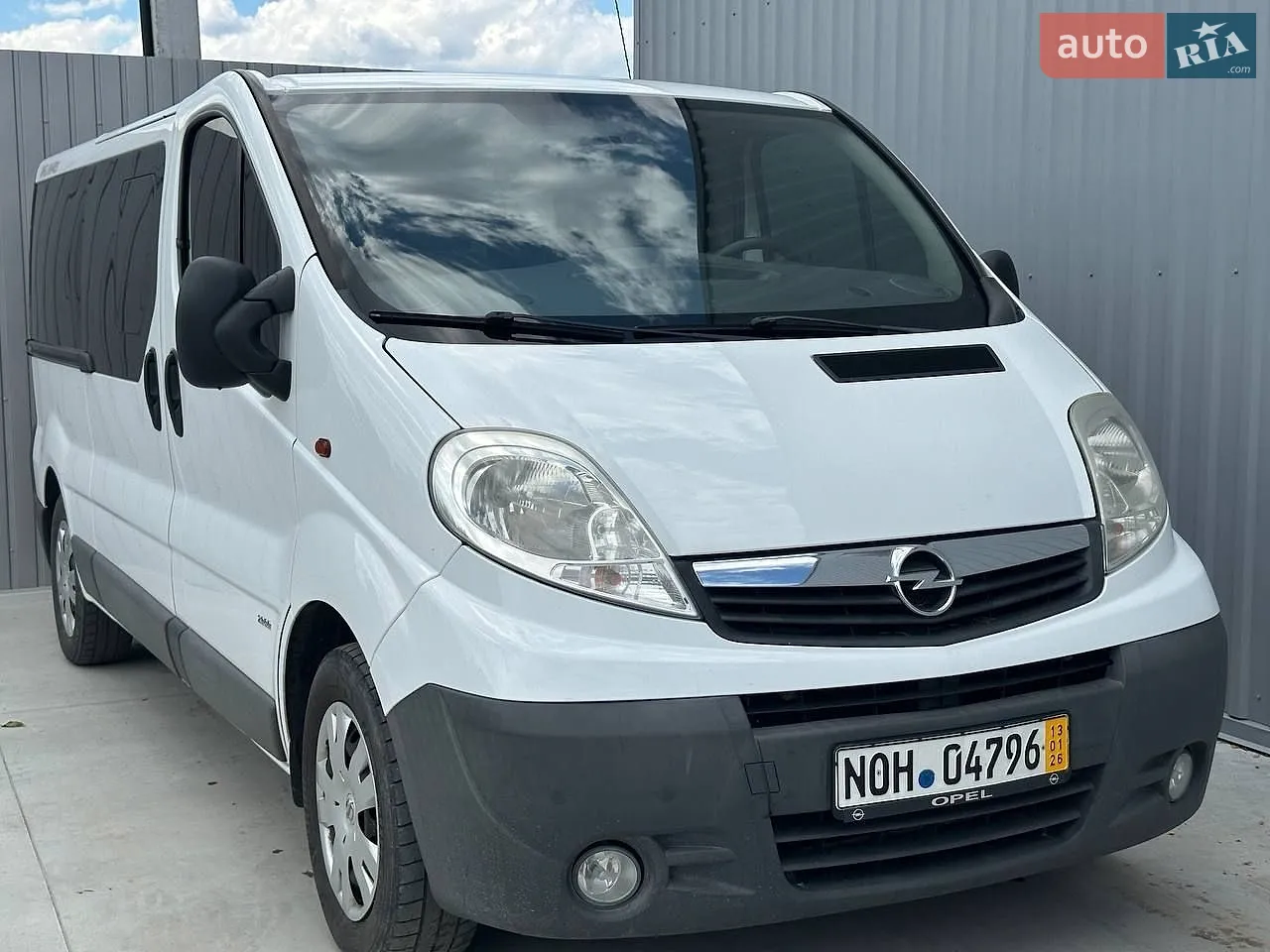 2011 Opel Vivaro - фото 1