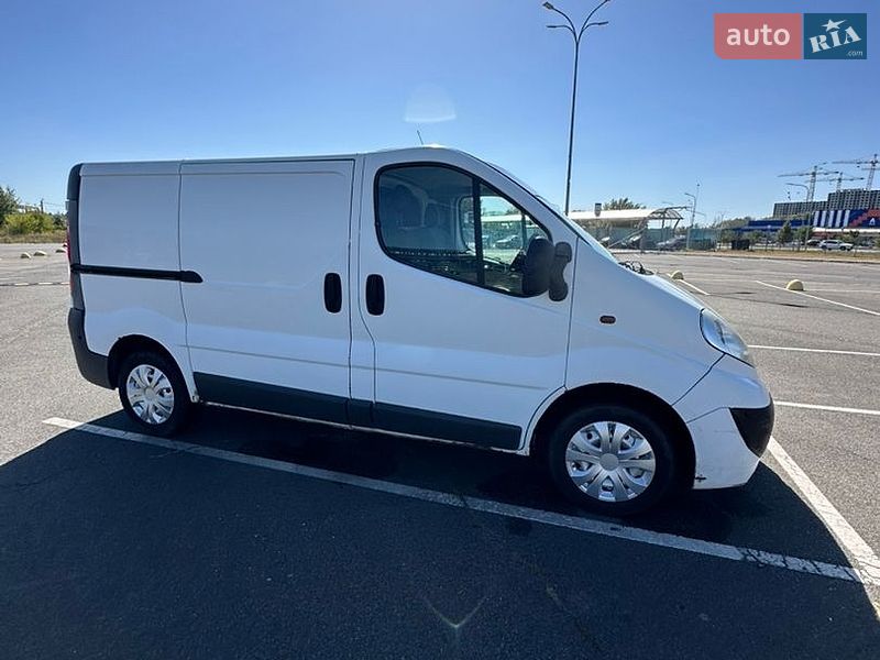 Грузовой фургон Opel Vivaro 2007 в Киеве
