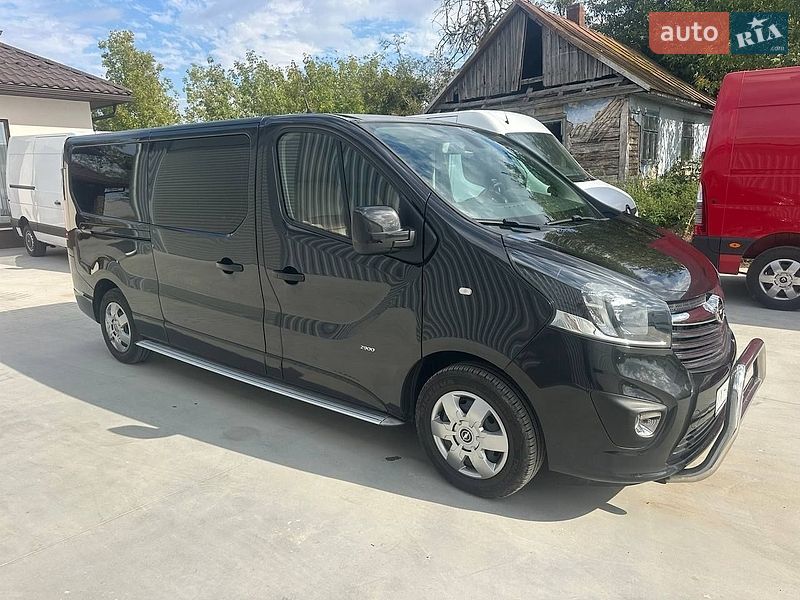 Мінівен Opel Vivaro 2016 в Дубні