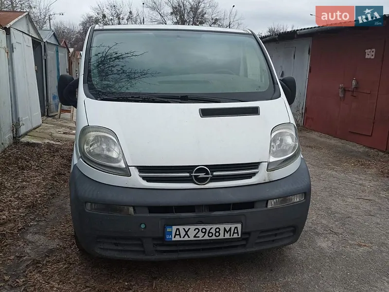 Opel Vivaro 2005