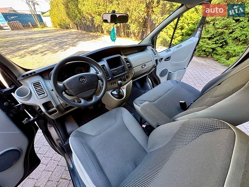 Минивэн Opel Vivaro 2010 в Калуше