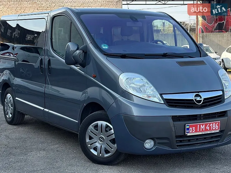 Opel Vivaro 2013