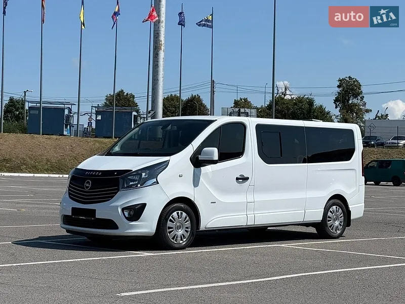 Opel Vivaro 2016
