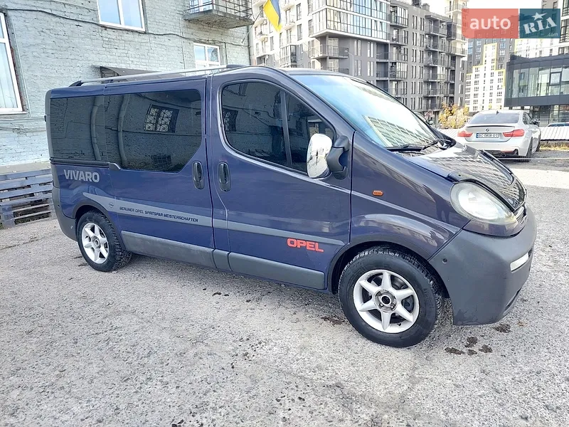 Opel Vivaro 2006