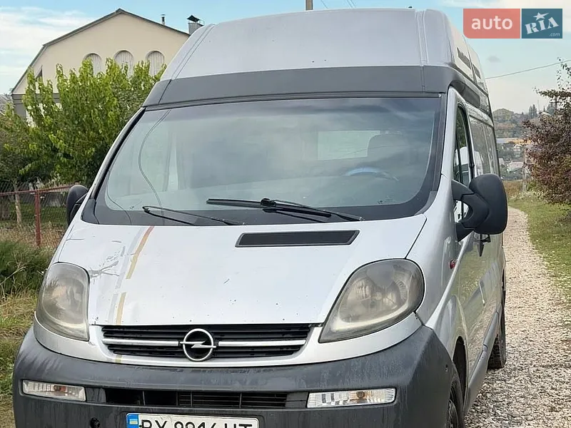 Opel Vivaro 2003