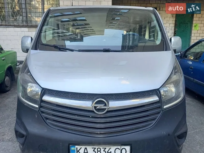Opel Vivaro 2016
