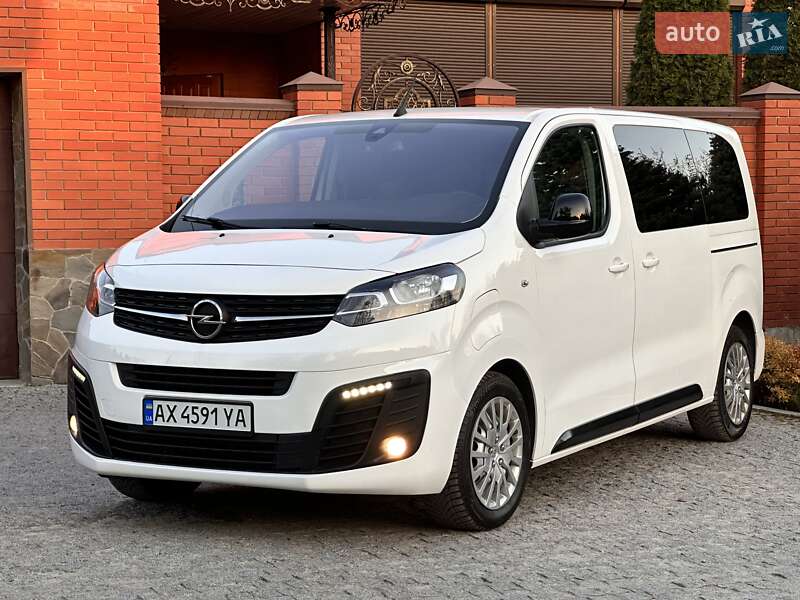 Мінівен Opel Zafira Electric 2020 в 
