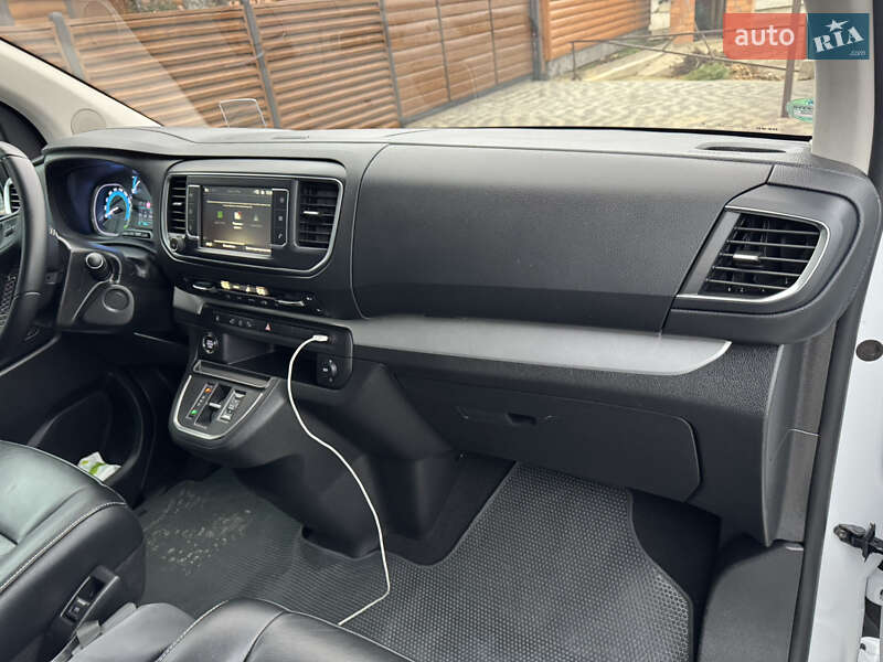 Мінівен Opel Zafira Life 2022 в Черкасах