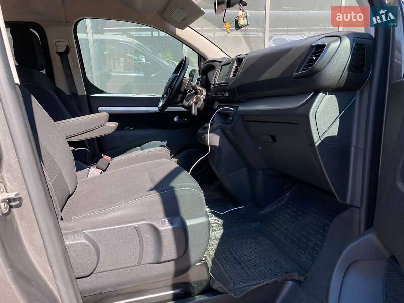 Минивэн Opel Zafira Life 2020 в Киеве