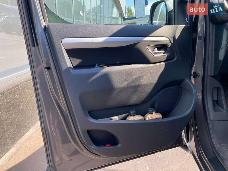 Минивэн Opel Zafira Life 2020 в Киеве фото 16 Минивэн Opel Zafira Life 2020 в Киеве