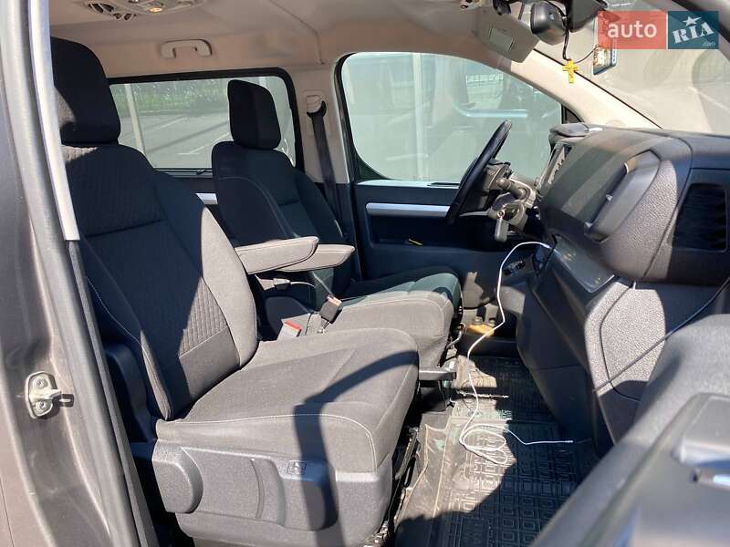 Минивэн Opel Zafira Life 2020 в Киеве фото 23 Минивэн Opel Zafira Life 2020 в Киеве