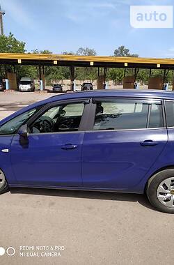 Минивэн Opel Zafira Tourer 2012 в 