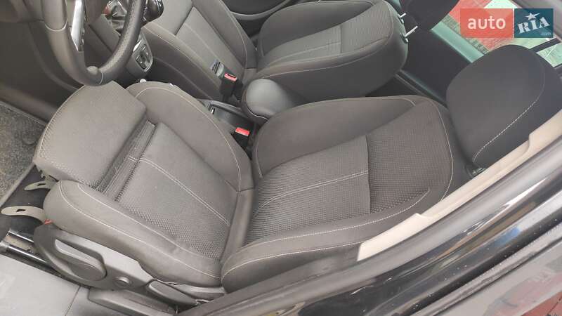 Минивэн Opel Zafira Tourer 2012 в Рахове