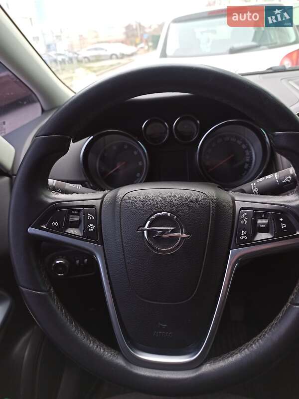 Минивэн Opel Zafira Tourer 2013 в Полтаве