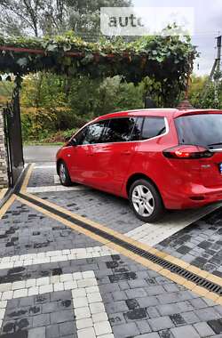 Минивэн Opel Zafira Tourer 2012 в 