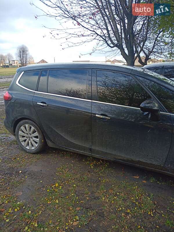 Минивэн Opel Zafira Tourer 2013 в Староконстантинове
