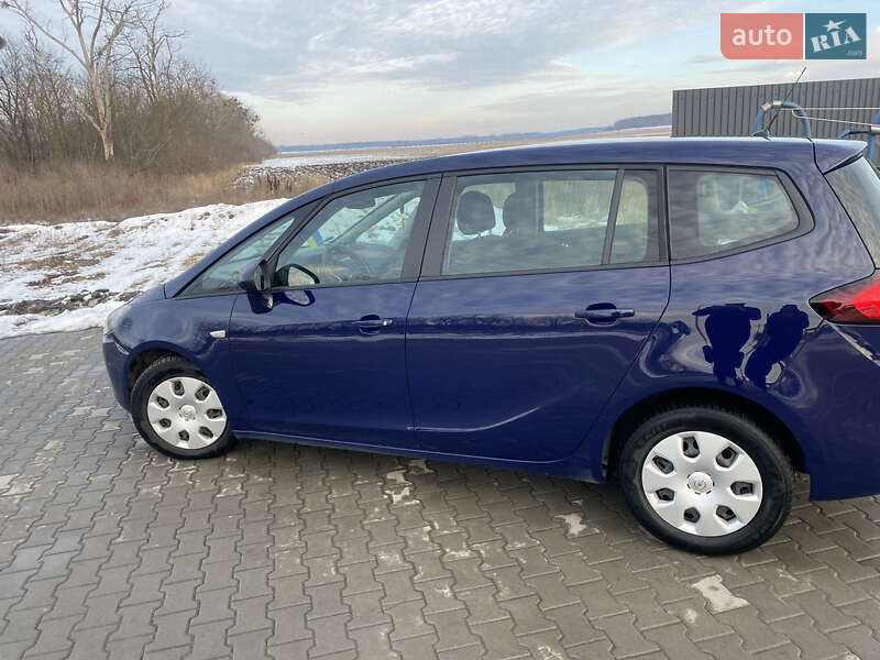 Мінівен Opel Zafira Tourer 2014 в Летичіві