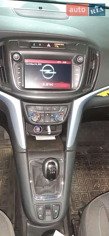 Мінівен Opel Zafira Tourer 2017 в Черкасах фото 4 Мінівен Opel Zafira Tourer 2017 в Черкасах