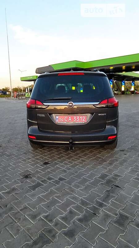 Минивэн Opel Zafira Tourer 2014 в Стрые