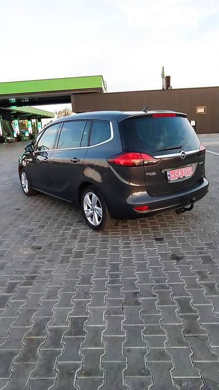 Минивэн Opel Zafira Tourer 2014 в Стрые
