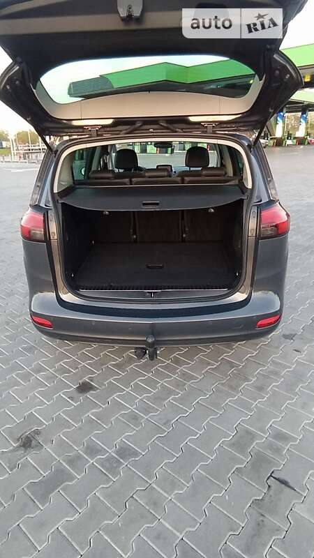Минивэн Opel Zafira Tourer 2014 в Стрые
