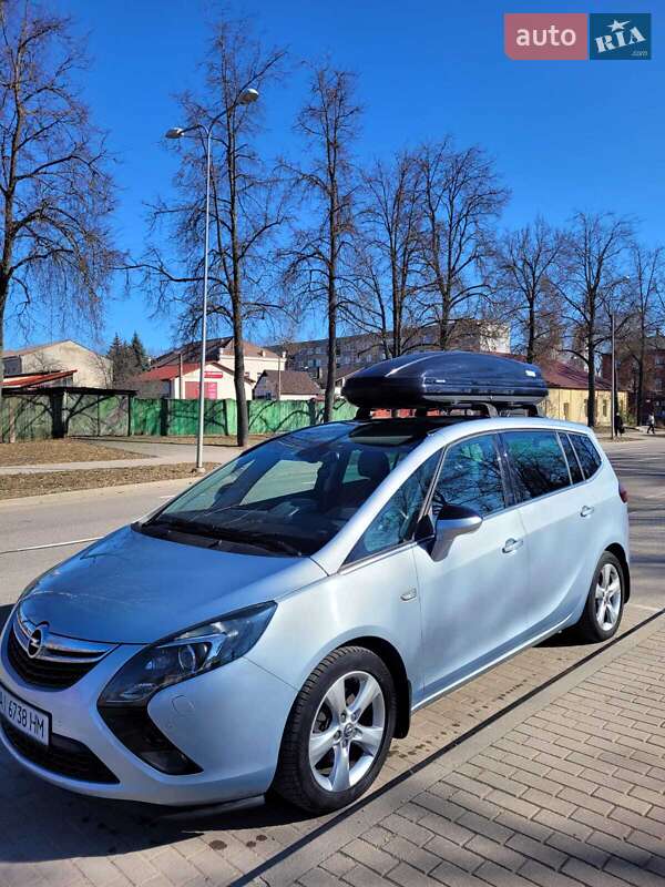 Минивэн Opel Zafira Tourer 2014 в Киеве фото 2 Минивэн Opel Zafira Tourer 2014 в Киеве