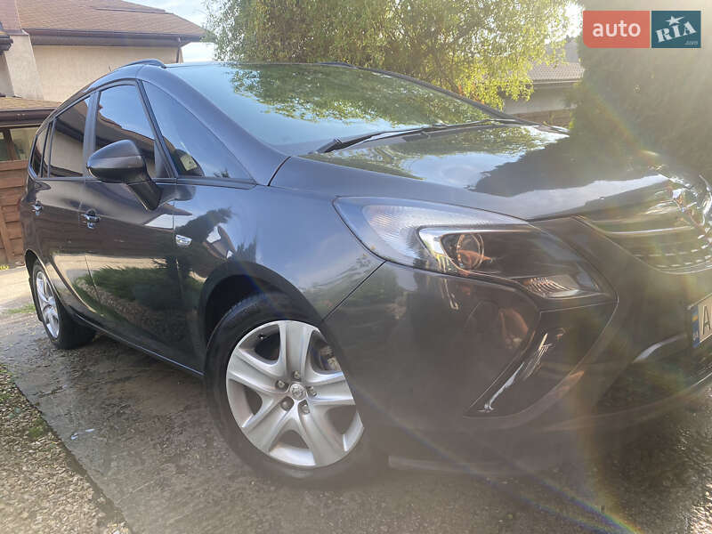 Мінівен Opel Zafira Tourer 2012 в Тарасівці фото 23 Мінівен Opel Zafira Tourer 2012 в Тарасівці