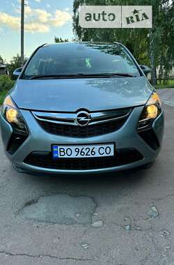 Мінівен Opel Zafira Tourer 2012 в Лубнах