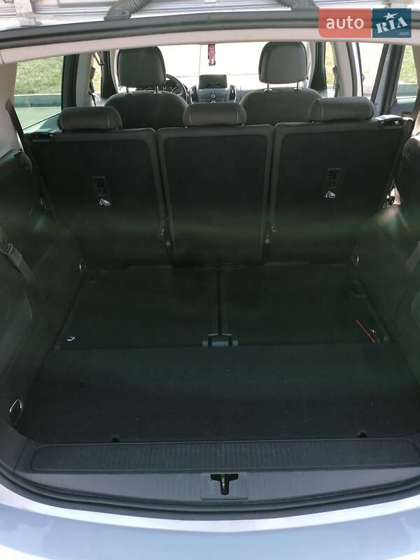 Минивэн Opel Zafira Tourer 2015 в Кривом Роге