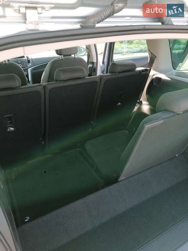 Минивэн Opel Zafira Tourer 2015 в Кривом Роге