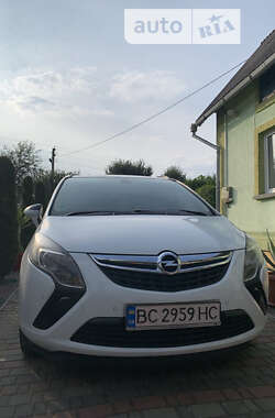 Минивэн Opel Zafira Tourer 2012 в Стрые