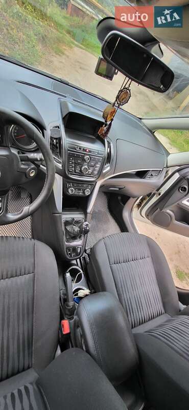 Мінівен Opel Zafira Tourer 2015 в Чернігові