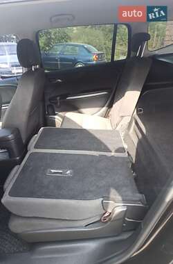 Минивэн Opel Zafira Tourer 2013 в 
