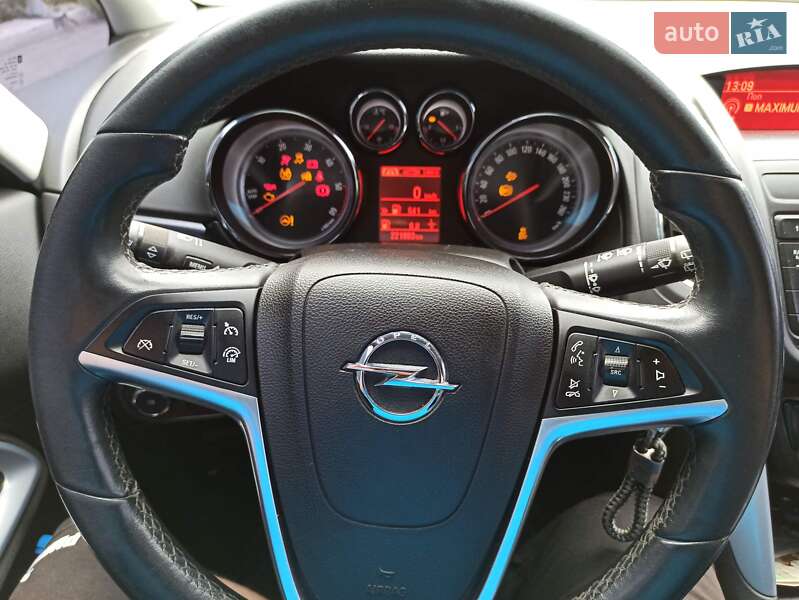 Минивэн Opel Zafira Tourer 2013 в Полтаве