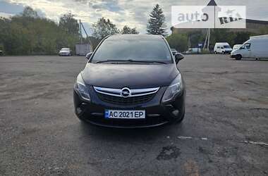 Минивэн Opel Zafira Tourer 2014 в Демидовке