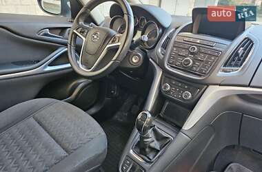 Минивэн Opel Zafira Tourer 2013 в 
