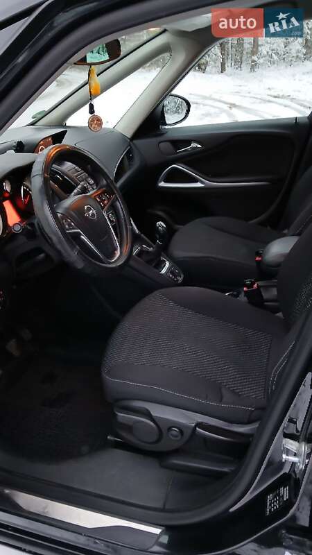 Мінівен Opel Zafira Tourer 2013 в Ємільчиному