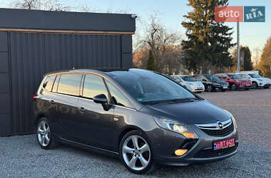 Минивэн Opel Zafira Tourer 2012 в 