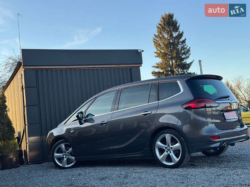 Мінівен Opel Zafira Tourer 2012 в Дрогобичі