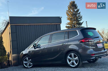 Минивэн Opel Zafira Tourer 2012 в 